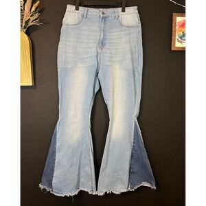 The M.A.P Jeans XL 17 Women's Flare Bell Bottom Raw Hem Colorblock Denim